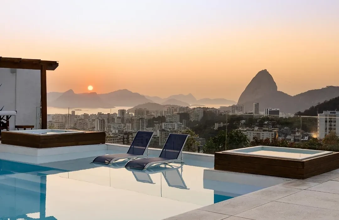 Retreat in Santa Teresa - Iconic Triple View at Santa Vista Rio